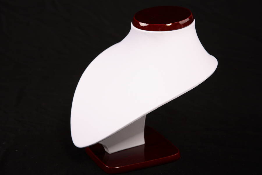 Dekolt do prezentacji biżuterii, 20 cm, biały
